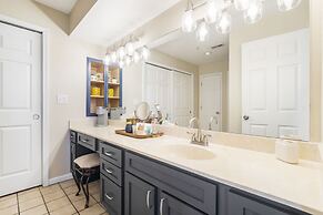 Makin' Memories 2 - Community Indoor Pool