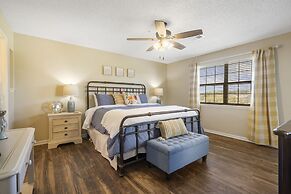 Makin' Memories 2 - Community Indoor Pool