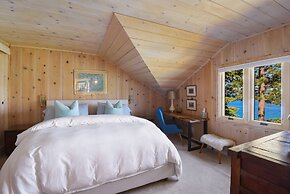 Mesmerizing Meeks Bay Outdoor Waterfront Deck