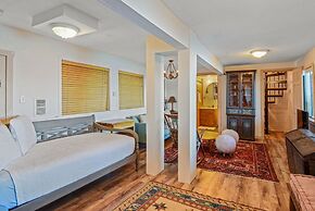 Mesmerizing Meeks Bay Outdoor Waterfront Deck