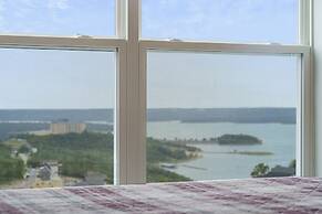 Hilltop Haven at Table Rock - Lake Views & Nearby Bransons Best Attrac