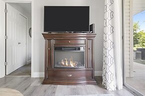 Waterfront Branson Escape