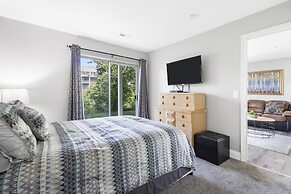 Waterfront Branson Escape