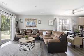 Waterfront Branson Escape