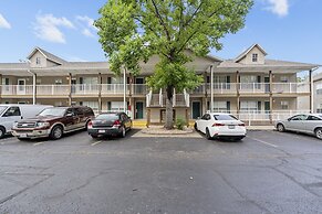 Waterfront Branson Escape