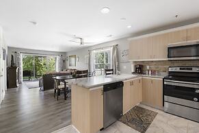 Waterfront Branson Escape