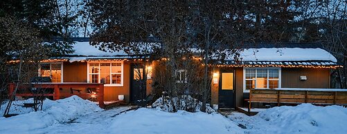 Barefoot Villas Cabin 1 Beaver w/ Hot tub