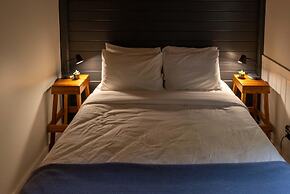 Barefoot Villas Cabin 1 Beaver w/ Hot tub