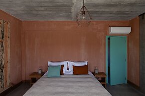 Azenhas do Mar Valley House