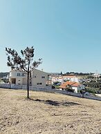 Azenhas do Mar Valley House