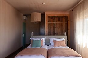 Azenhas do Mar Valley House