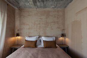 Azenhas do Mar Valley House