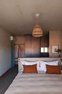 Azenhas do Mar Valley House