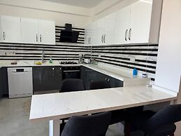 2-bed Bungalow, Sleeps 4 With Private Pool