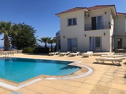 Kyrenia Mountain Side Villa , Lapta
