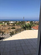 Kyrenia Mountain Side Villa , Lapta