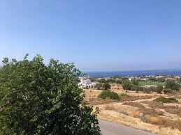 Kyrenia Mountain Side Villa , Lapta