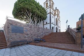 CASA VERDE Comfortable Air-Conditioned