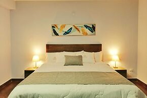 Orlando's Hotel