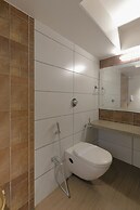 Hotel Ariana Residency