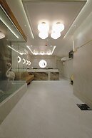 Hotel Ariana Residency