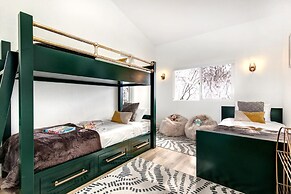 Aspen Grove 3 Bedrooms AGC-8 by KBM