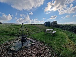 Stunning 1-bed Shepherd hut
