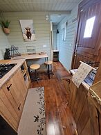 Stunning 1-bed Shepherd hut