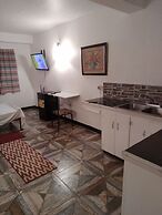 Honiiwell rooms and suites