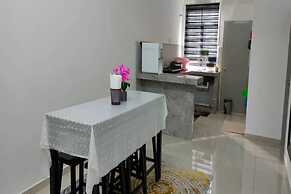 OYO Homes 90611 Homestay D'emas