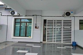 OYO Homes 90611 Homestay D'emas