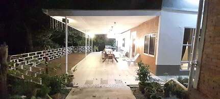 OYO Homes 90608 Kampung Sungai