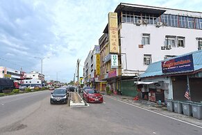 Spot On 90625 Super Green Grass Hotel