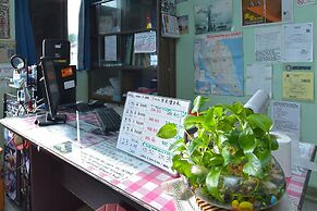 Spot On 90625 Super Green Grass Hotel