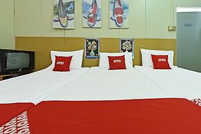 Spot On 90625 Super Green Grass Hotel