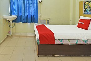 Spot On 90625 Super Green Grass Hotel