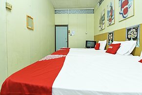 Spot On 90625 Super Green Grass Hotel