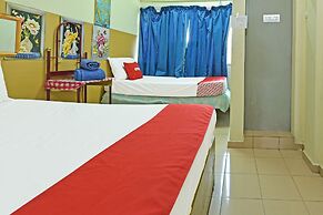 Spot On 90625 Super Green Grass Hotel