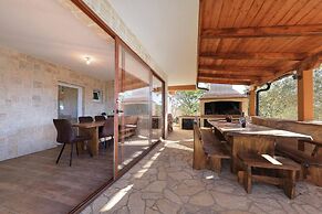 Stone House Captivating Villa in Pridraga, Zadar