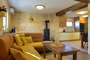 Stone House Captivating Villa in Pridraga, Zadar