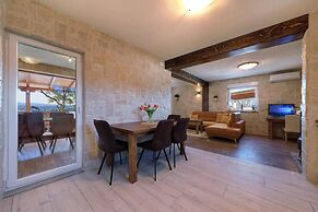 Stone House Captivating Villa in Pridraga, Zadar