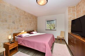 Stone House Captivating Villa in Pridraga, Zadar