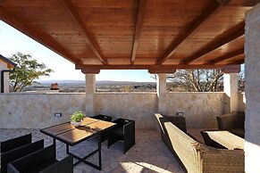 Stone House Captivating Villa in Pridraga, Zadar