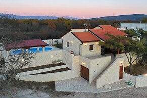 Stone House Captivating Villa in Pridraga, Zadar
