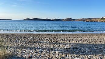 Charming two Bedroom Fisherman's House on Kea