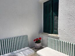 Charming two Bedroom Fisherman's House on Kea