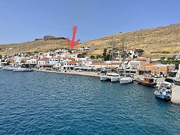 Charming two Bedroom Fisherman's House on Kea