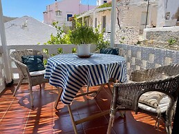 Charming two Bedroom Fisherman's House on Kea