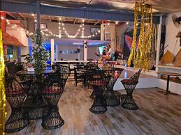 gumleaves hotel barreto