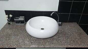 gumleaves hotel barreto